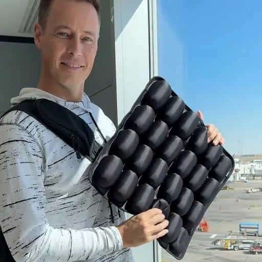John with a Sondur cushion