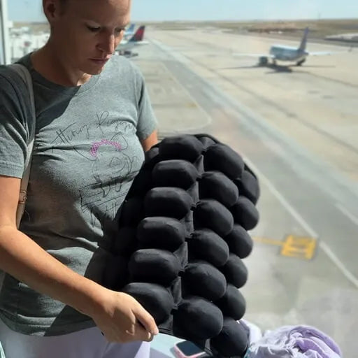 Kelly with a Sondur cushion